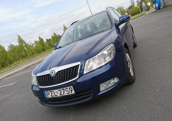 Skoda Octavia cena 17499 przebieg: 305000, rok produkcji 2010 z Złotów małe 407